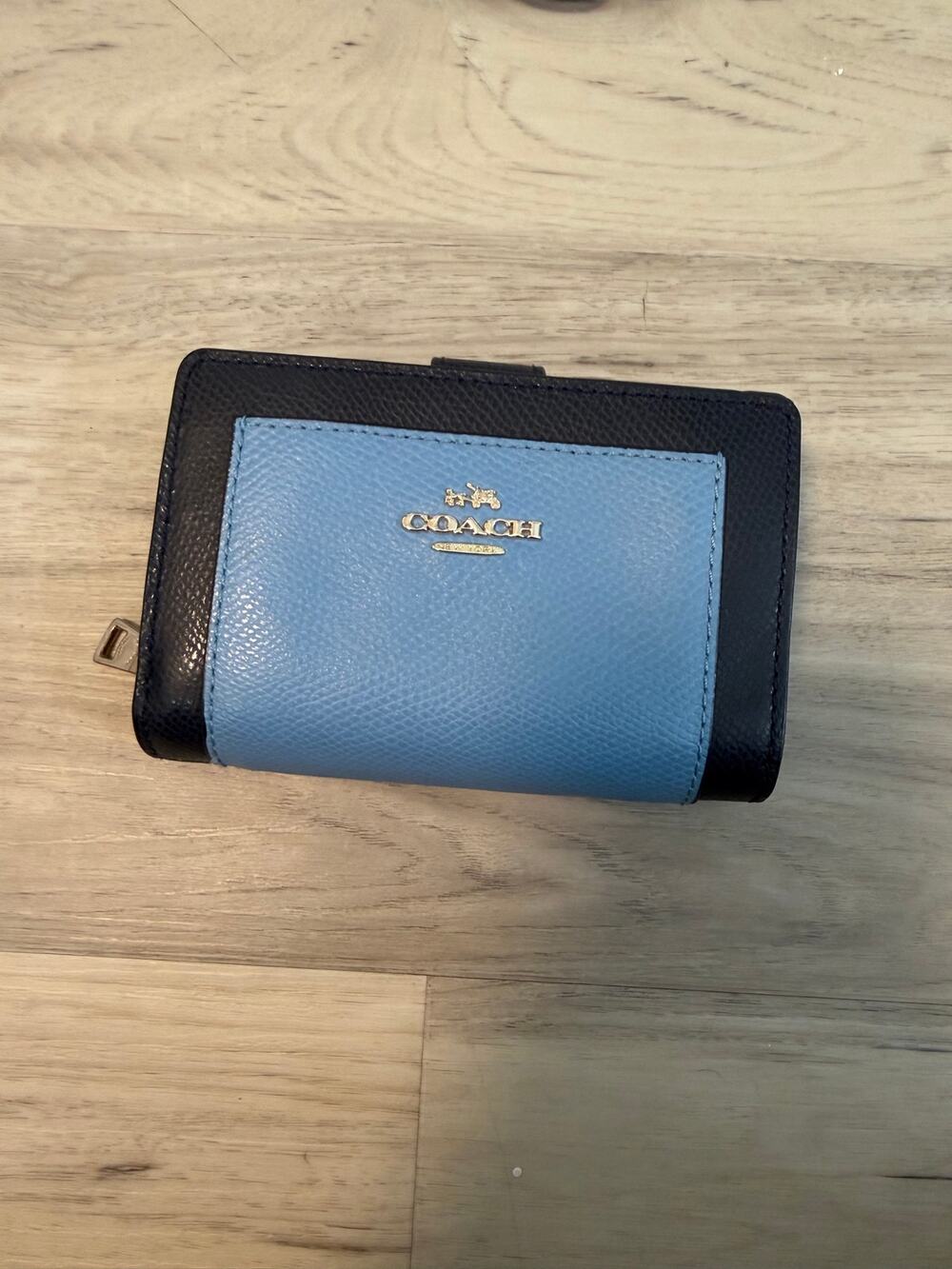 Coach F53839 Blue Colorblock Crossgrain Leather Medium Corner Zip Wallet